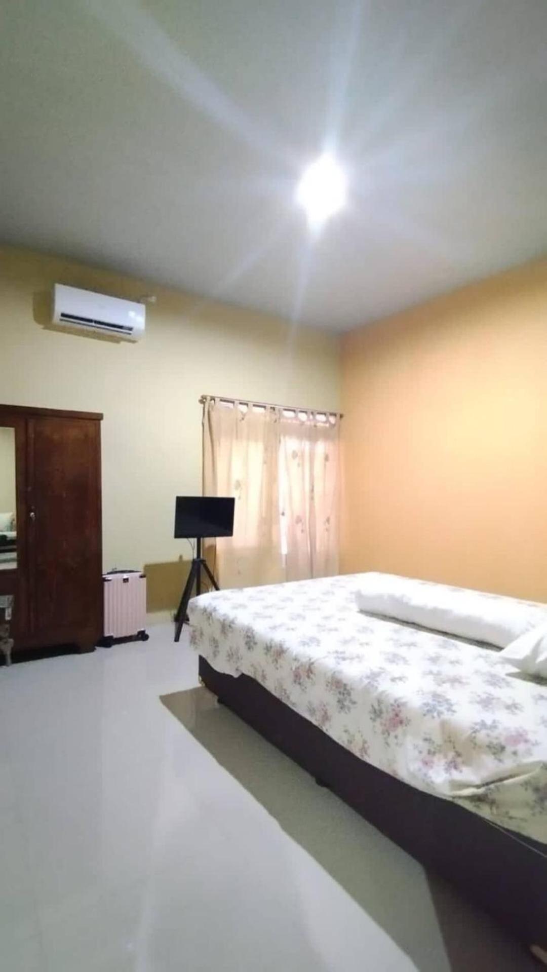 Sadana Villahouse Ngadinegaran Yogyakarta Exterior foto